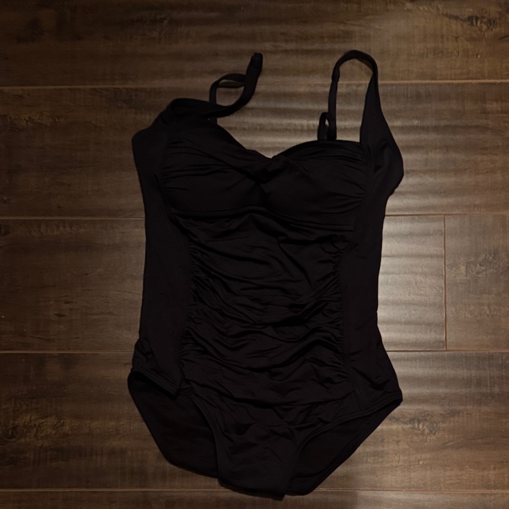 Elegant Black Women's One-Piece Swimsuit